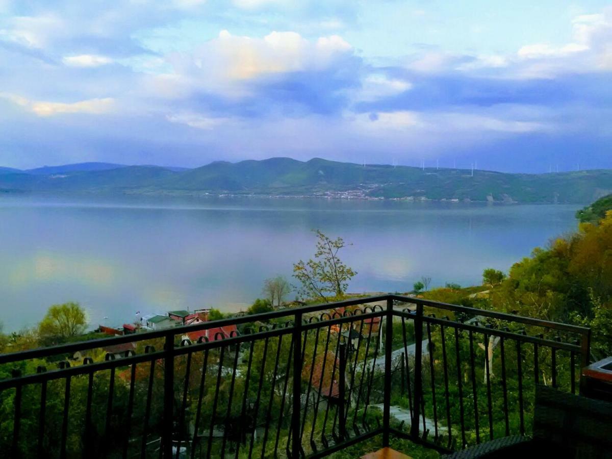 Carobni Breg Villa Galambóc Kültér fotó