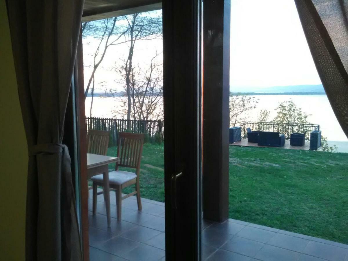 Carobni Breg Villa Galambóc Kültér fotó