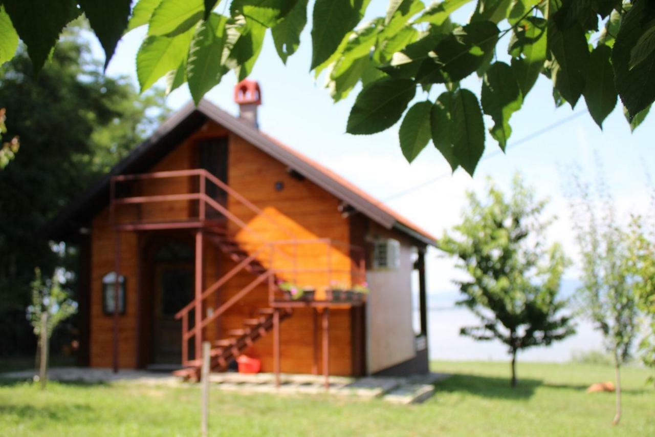 Carobni Breg Villa Galambóc Kültér fotó